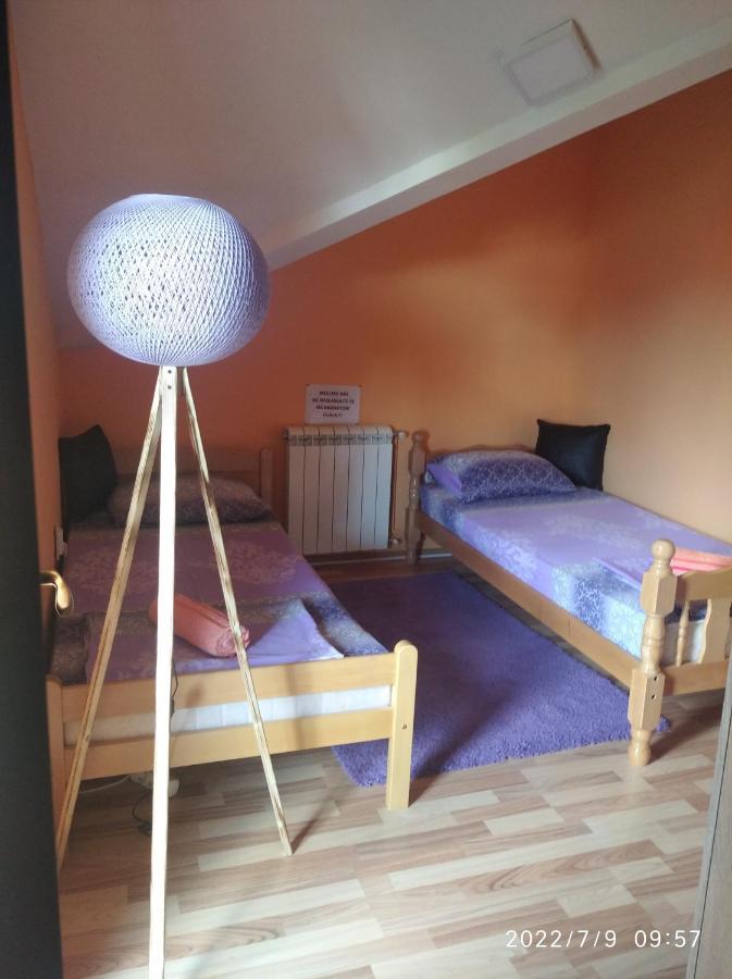 Buric Rooms Nikšić Bagian luar foto