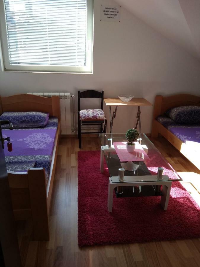 Buric Rooms Nikšić Bagian luar foto