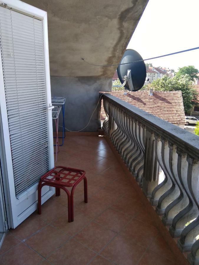Buric Rooms Nikšić Bagian luar foto