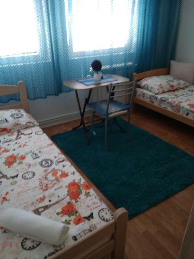 Buric Rooms Nikšić Bagian luar foto